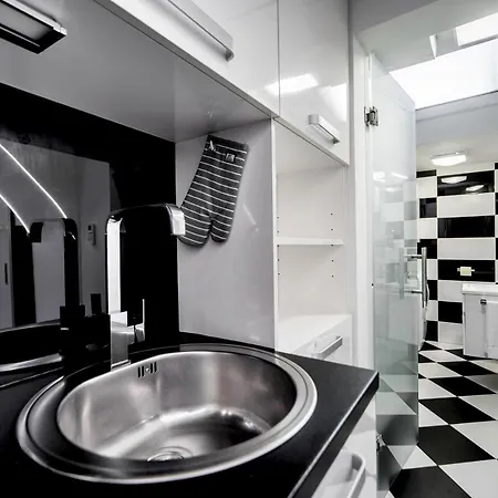 Apartman Black And White Ljubljana
